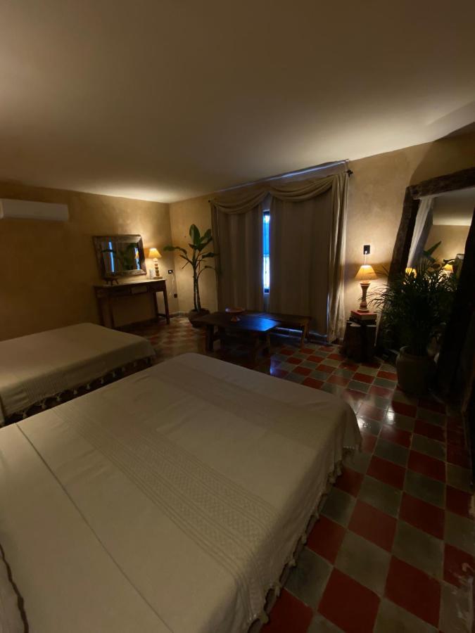 Casa Silice Guesthouse Valladolid  Esterno foto