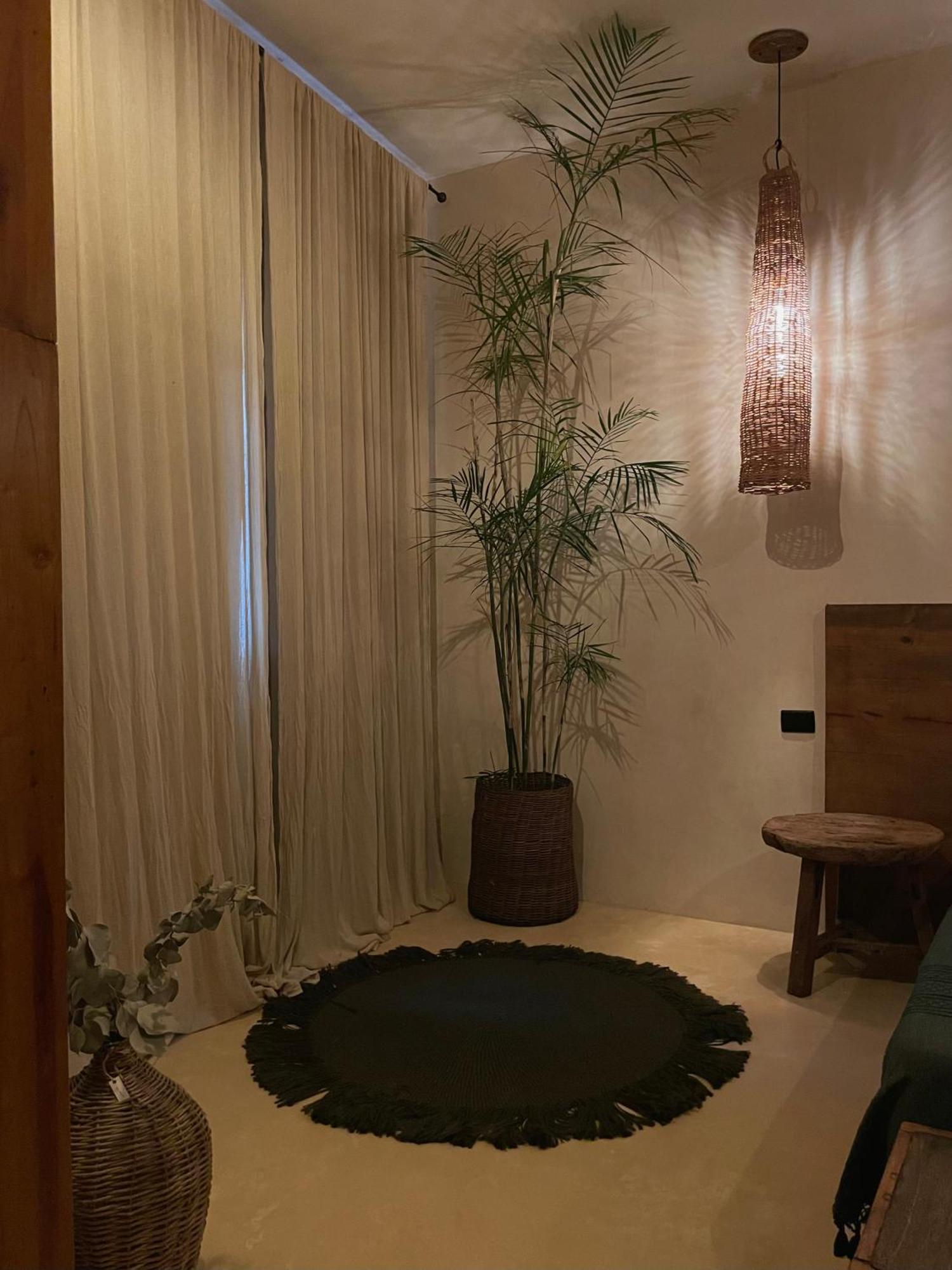 Casa Silice Guesthouse Valladolid  Esterno foto
